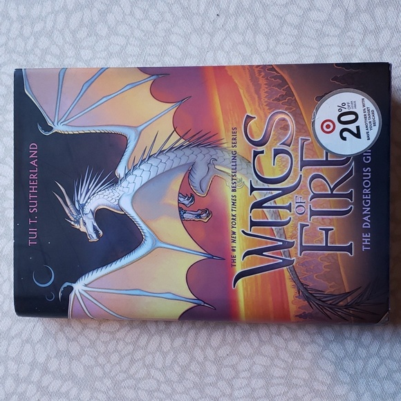 Wings of Fire: The Dangerous Gift by Tui T. Sutherland - Picture 1 of 4